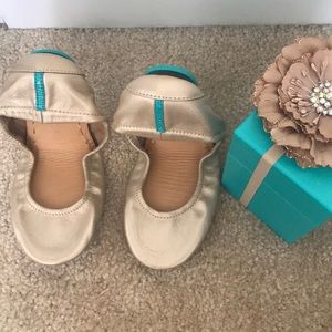 New in box champagne Tieks